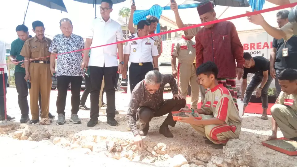 Kalla Toyota Gelar Peletakan Batu Pertama Pembangunan Showroom di Baubau