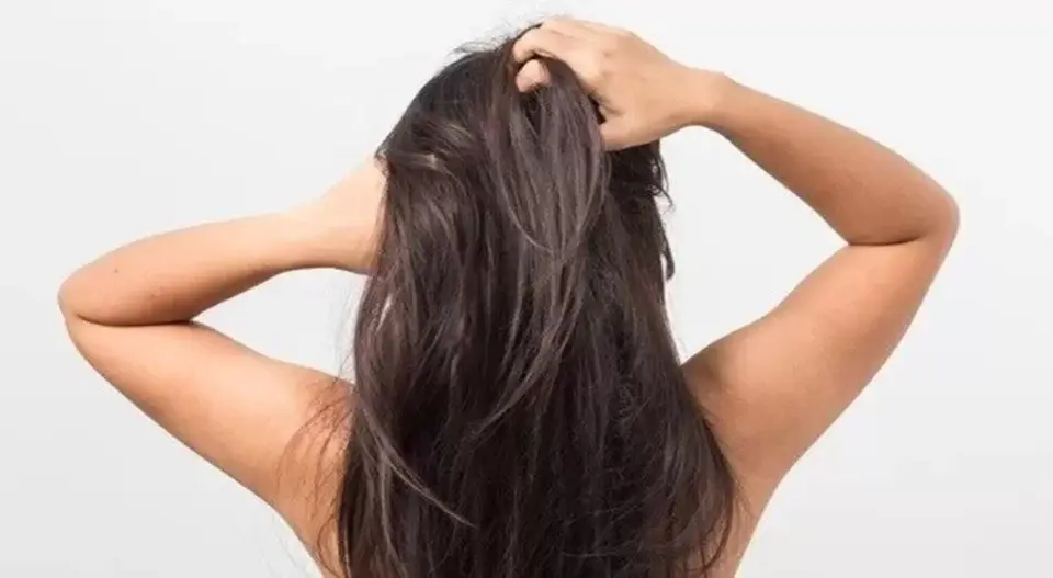 Simak 5 Solusi Berikut Membantu Kurangi Rasa Berminyak pada Rambut