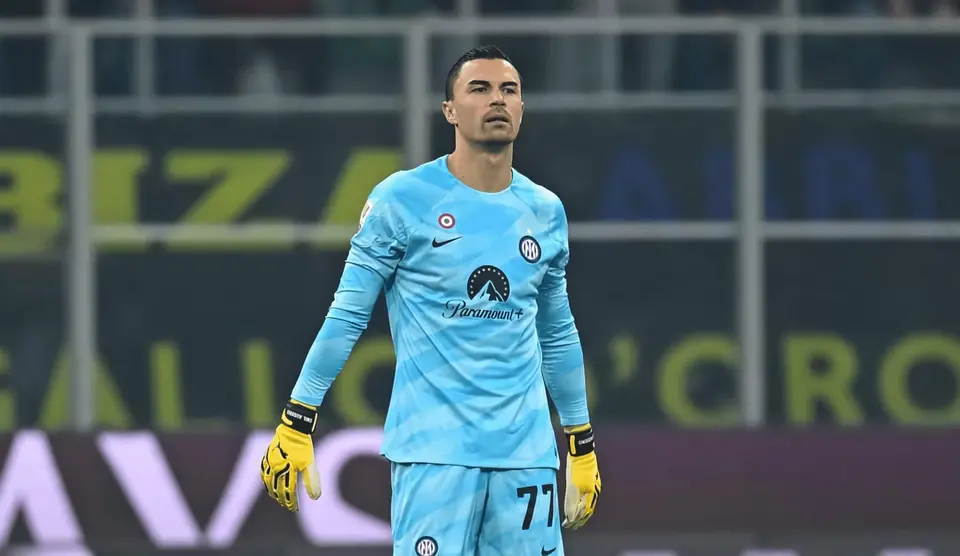 Kiper Keturunan Indonesia Dianggap Penyebab Inter Milan Gugur di 16 Besar Coppa Italia
