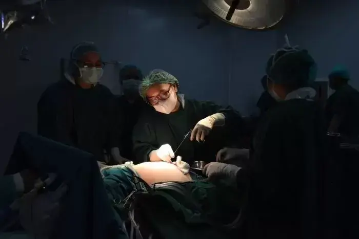 Dua Opsi untuk Atasi Hernia atau Turun Bero, Ada yang Lebih Canggih