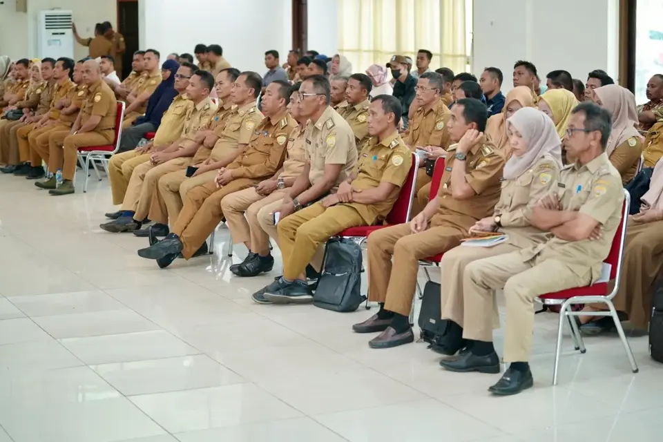 Pj Wali Kota Baubau Monev Dana Kelurahan Terhadap Pelaporan Kegiatan Pembangunan