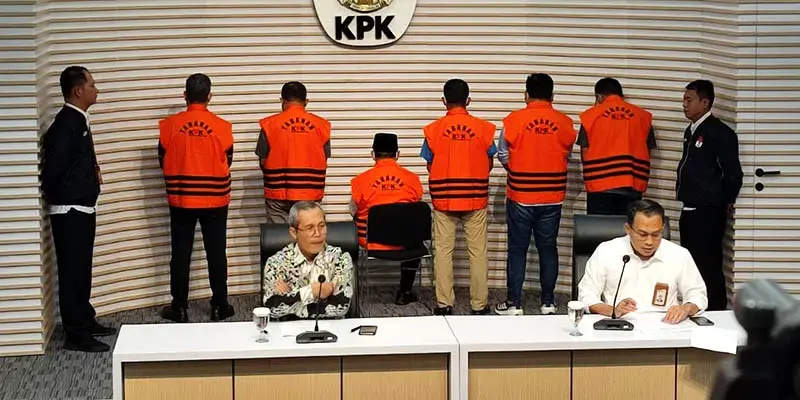 KPK Amankan Uang Rp 725 Juta, Ini Kronologi Tangkap Tangan Gubernur Malut Abdul Ghani Kasuba