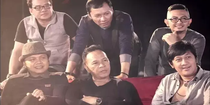 Lagu Hits yang Jadi Bibit Prahara Stinky dan Ndank Surahman, Ini Lirik ‘Mungkinkah’