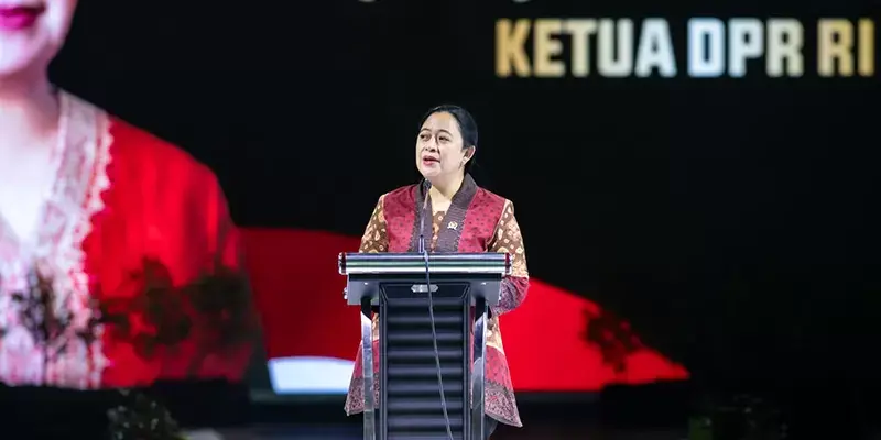 Jokowi Bagi-bagi Bansos Jelang Pencoblosan, Puan Maharani: Itu Bantuan Negara, Bukan Bantuan Pribadi Jokowi