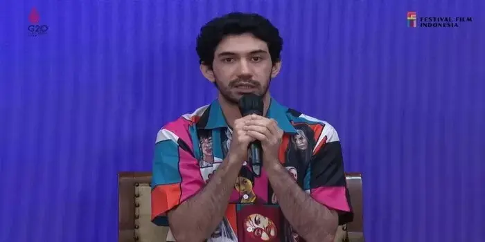 Ketika Beradegan Intim Dengan Lawan Main, Ini Penjelasan Reza Rahadian