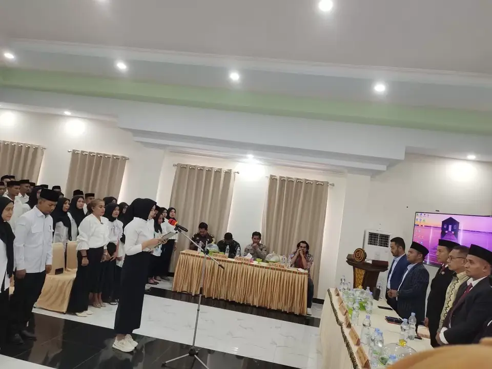 Ketua KPUD Muna Resmi Lantik 110 Anggota PPK Kecamatan