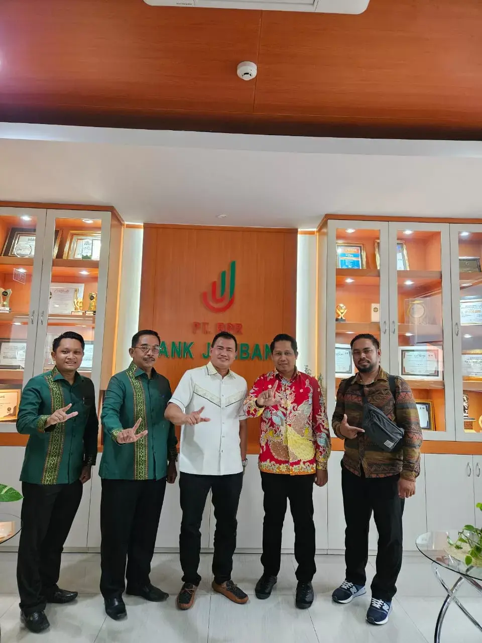 BPR Bahteramas Baubau Kerjasama Program Linkage Dengan BPR Jombang