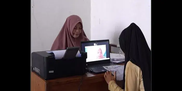 Layanan Non Tatap Muka melalui MCS Online, Mudahkan Warga Tampuna Akses Layanan Administrasi