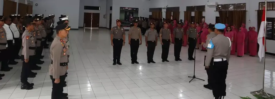 HUT Polri, Sejumlah Polisi Naik Pangkat