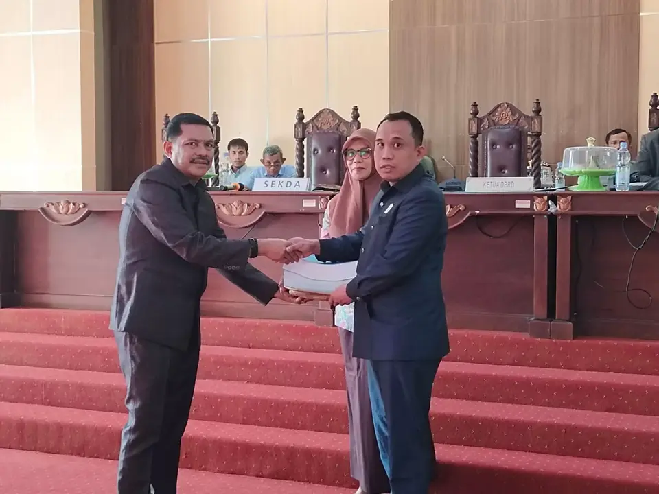 DPRD Muna Gelar Paripurna Penyerahan Raperda Pertanggungjawaban APBD 2023