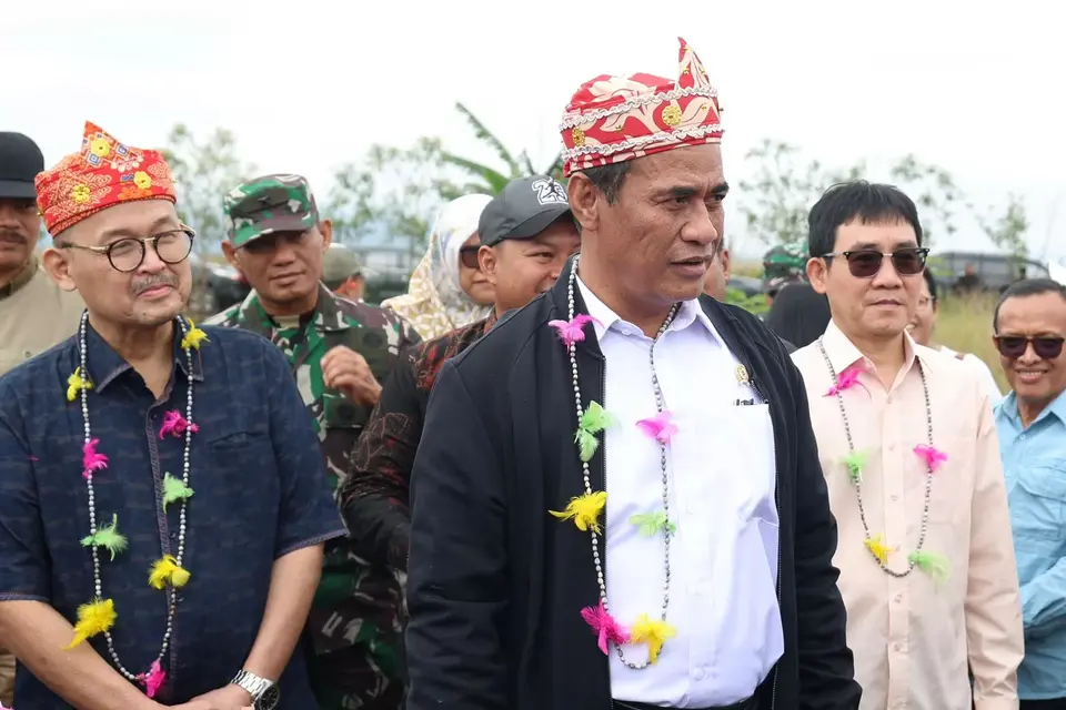 Mentan Bawa Investor Industri Sapi Perah Asal Vietnam Meninjau Lahan di SulawesiTengah