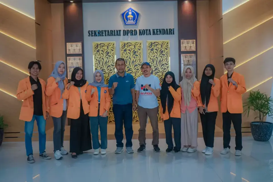 Mahasiswa Magang Mandiri UHO Diterima Sekretariat DPRD Kota Kendari