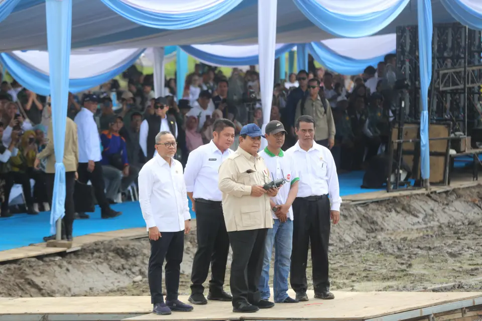 Presiden Prabowo Kagum Efektivitas Penggunaan Drone Pertanian, 1 Hari Bisa Tanam 25 Hektare