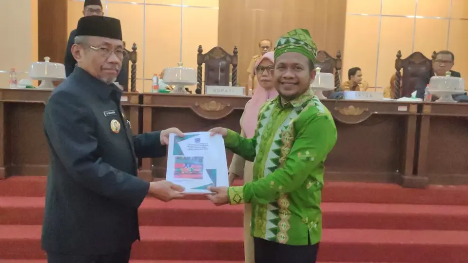 Dihadiri 27 Anggota, Ketua DPRD Cabut Skorsing Sidang, Paripurna LKPJ Bupati Muna Dilanjutkan