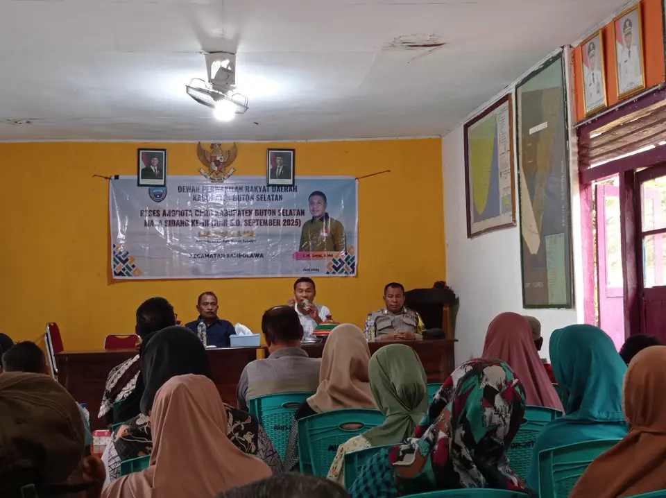 Reses Anggota DPRD, Warga Minta Bangun Universitas di Sampolawa