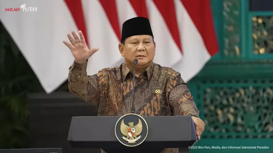 PRESIDEN: MENTAN AMRAN SULAIMAN CAPAI TARGET SWASEMBADA DALAM SATU TAHUN