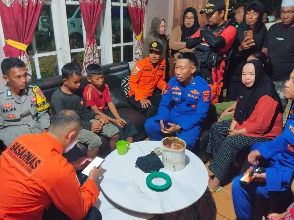 Tiga Anak yang Hanyut Saat Memancing di Perairan Onehe Kolaka Ditemukan Selamat