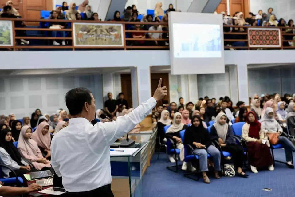 Kiprah Mentan Amran: Akademisi dan Inovator yang Menggerakkan Pertanian Indonesia