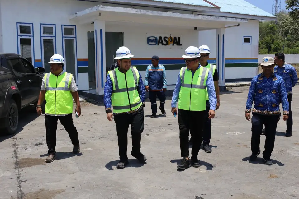 Danantara Kunjungi Aspal Buton, Tepis Isu Pabrik Aspal di Karawang