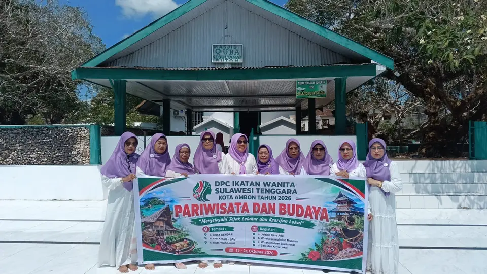 DPC Wanita Sultra Kota Ambon Adakan Wisata Budaya ke Sultra